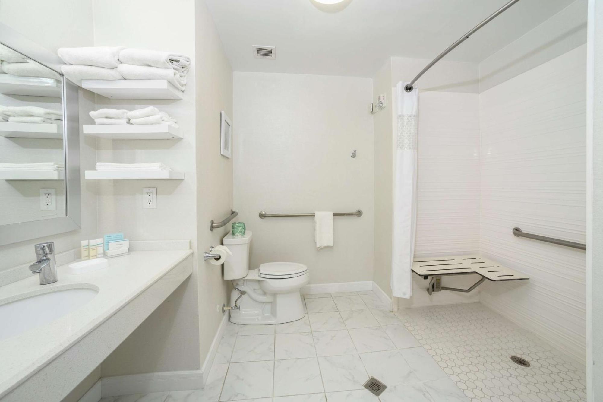 Hampton Inn Jacksonville - East Regency Square Eksteriør billede